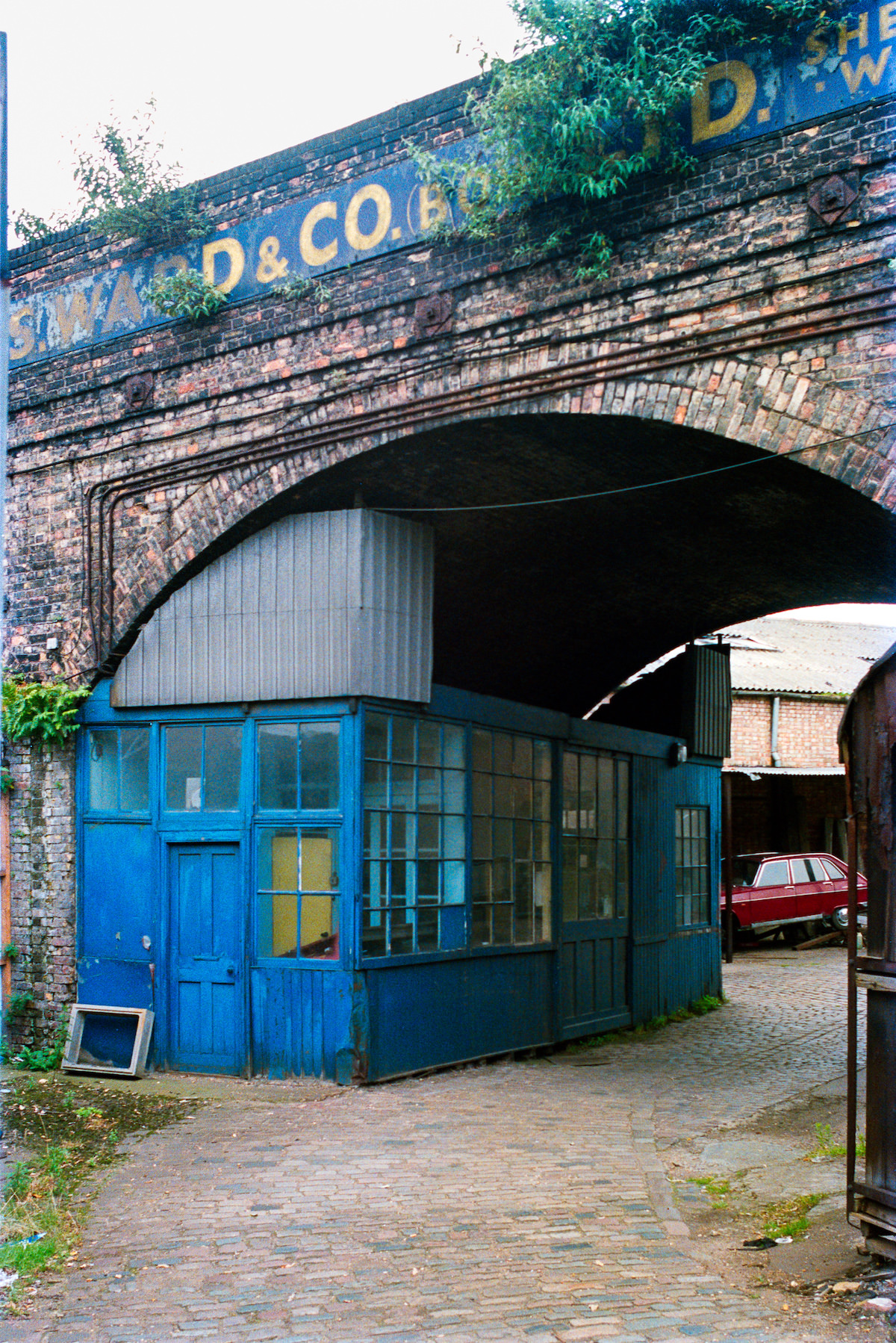 #43 S Ward & Co, Railway Arch, Limehouse Dock, Limehouse, Tower Hamlets, 1986