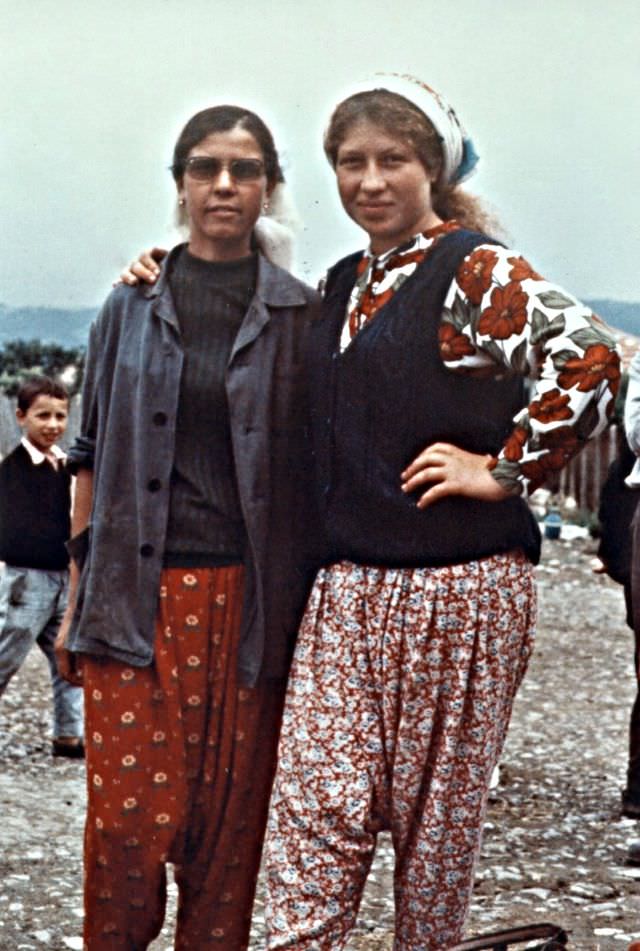 #11 Durdugül and friend, Polyanovo, Bulgaria, 1973