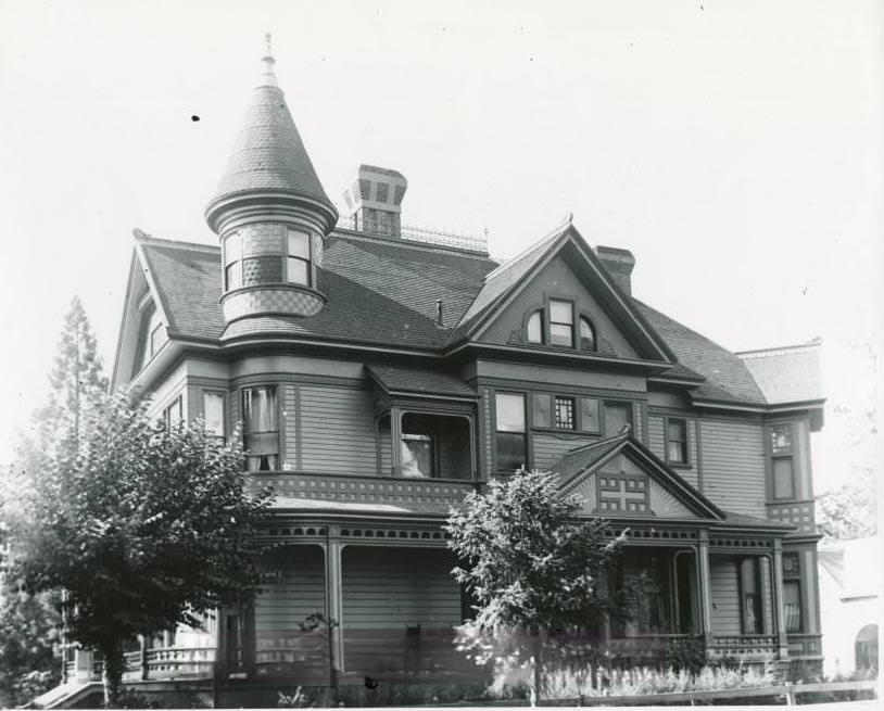 #66 H. Ward Wright residence, multi-story Victorian house, 1970s