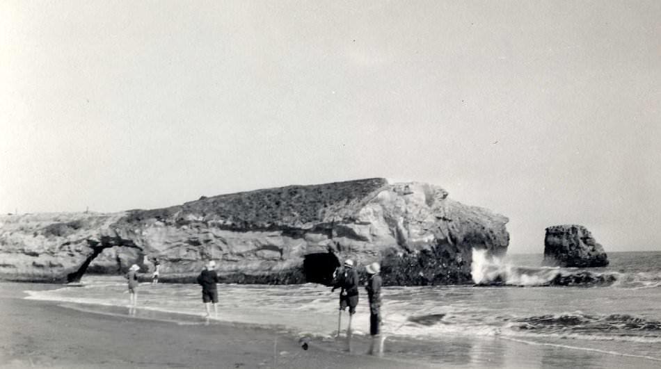 #51 Pathfinders at Vill-del -Leau – beach area with rock outcropping in background, 1926