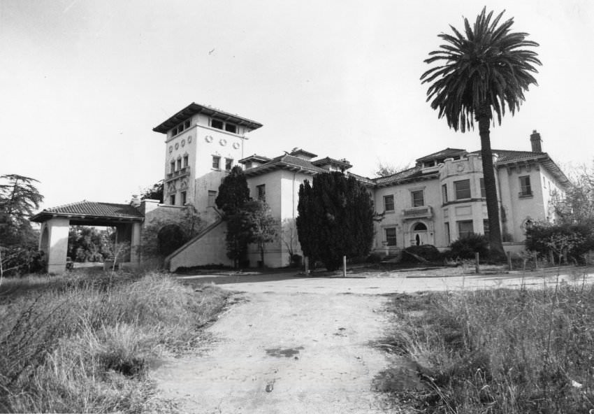 #83 Hayes-Chynoweth Mansion, 1979
