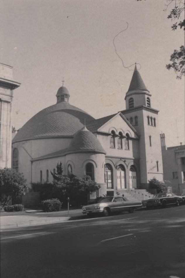 #89 First Universalist Unitarian Church, 160 North Third Street, 1975