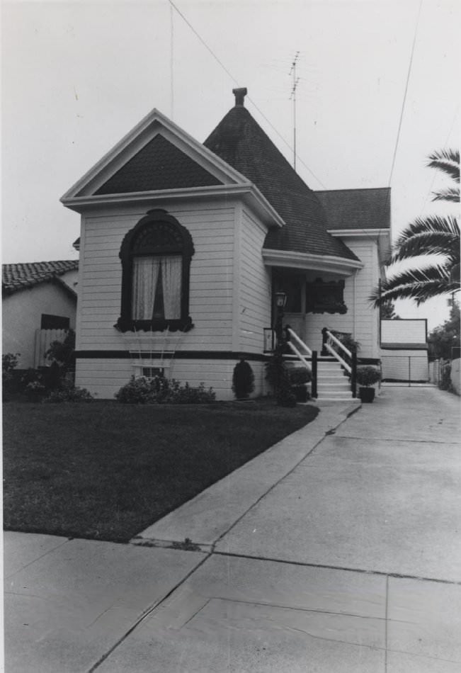 #97 1048 West San Fernando Street, 1975