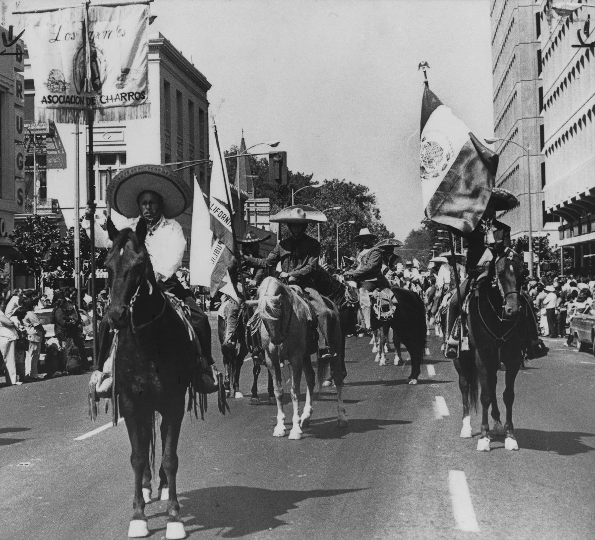 #143 Mexican Independence Day parade, 1974
