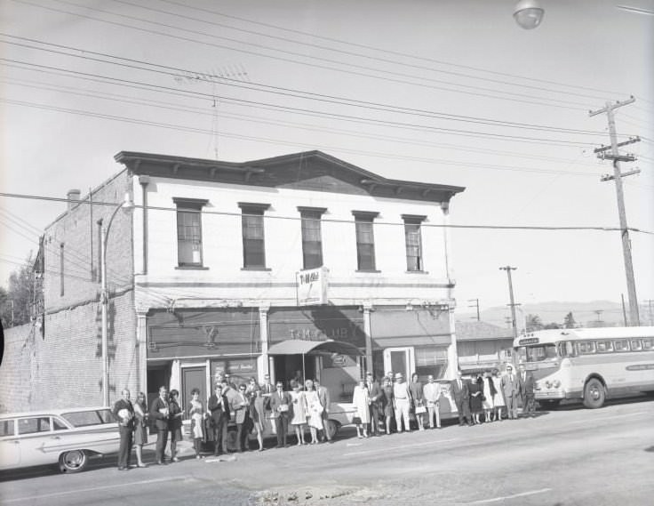 #58 T & M Club, Last Bus Trip from Franklin Street, 1967
