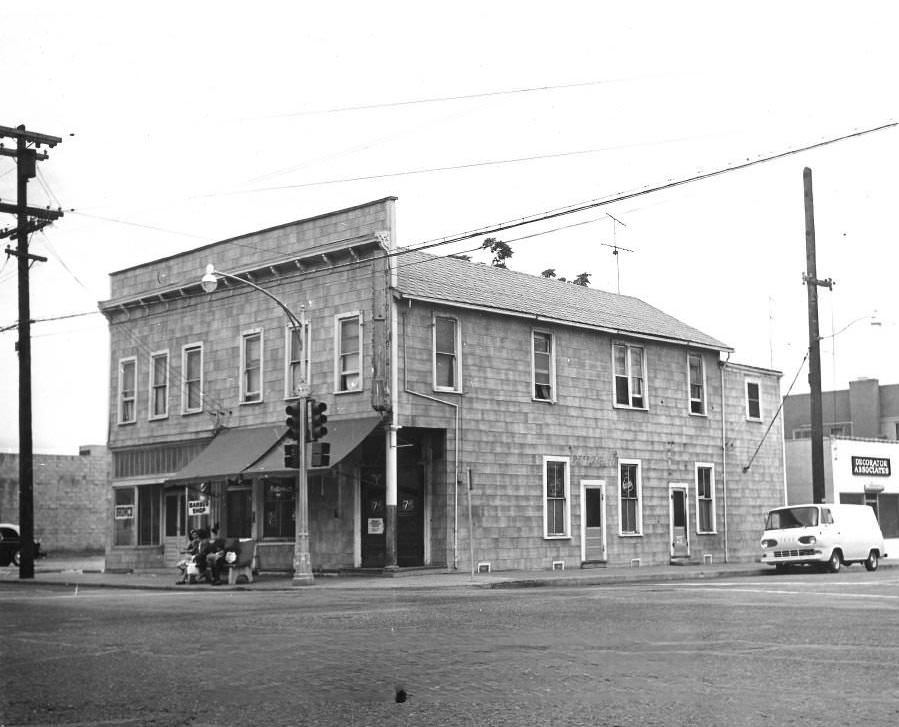 #49 Dergans’ Saloon, 1970