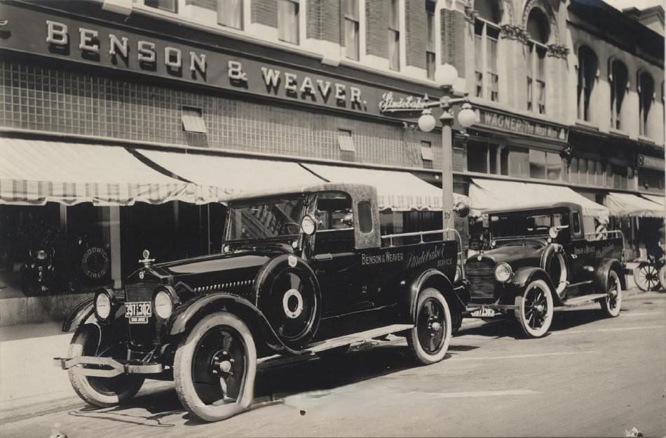 #62 Benson & Weaver, Studebaker Trucks, 1923