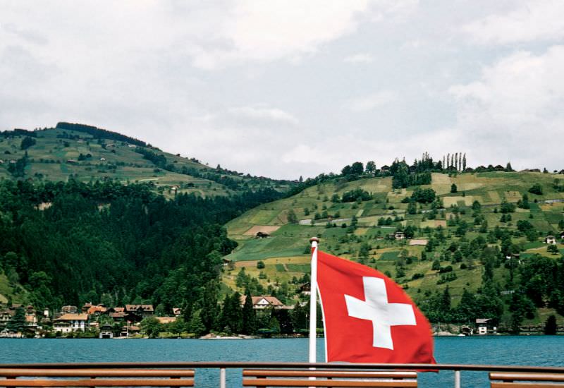 #47 Gunten, Switzerland