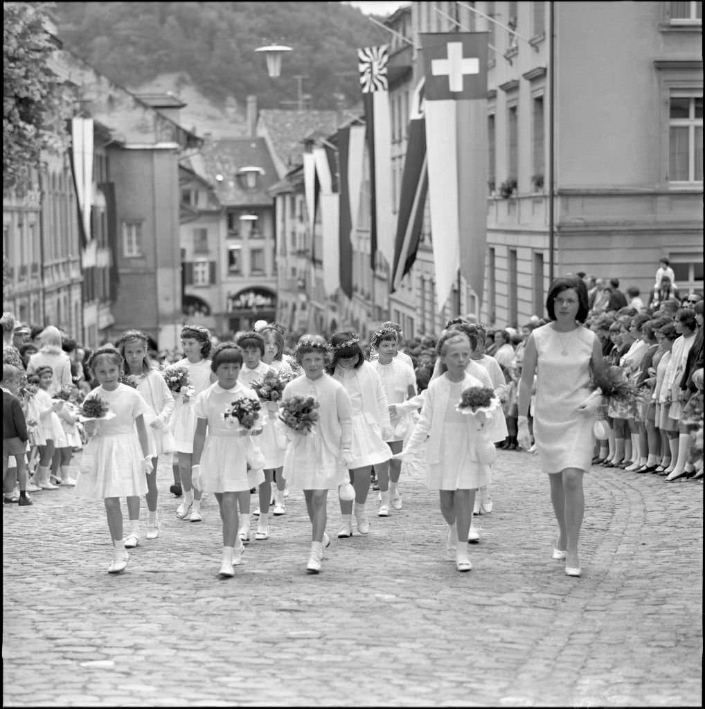 #128 Girls in white dress, Processsion at the Solennität Burgdorf, 1970