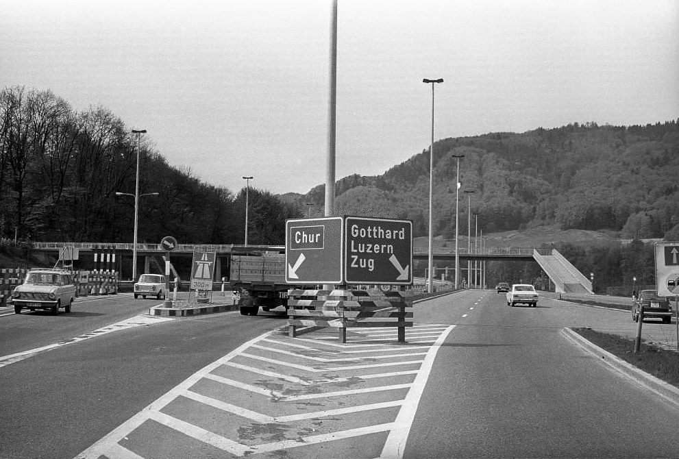 #171 Motorway forking Chur-Gotthard, 1970