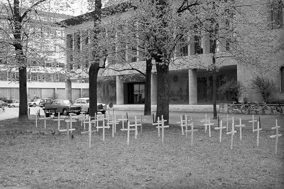 #192 Campaign week at the University of Basel, 1970