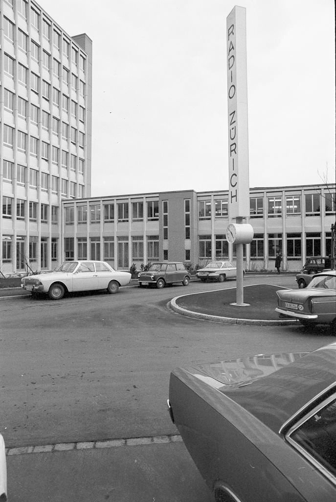 #200 The new radio studio in Zurich, 1970