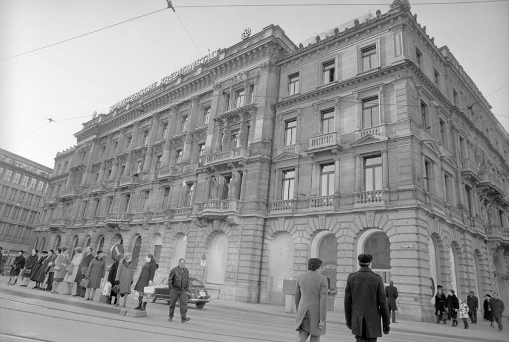 #223 Schweizerische Kreditanstalt, Paradeplatz Zurich, 1971
