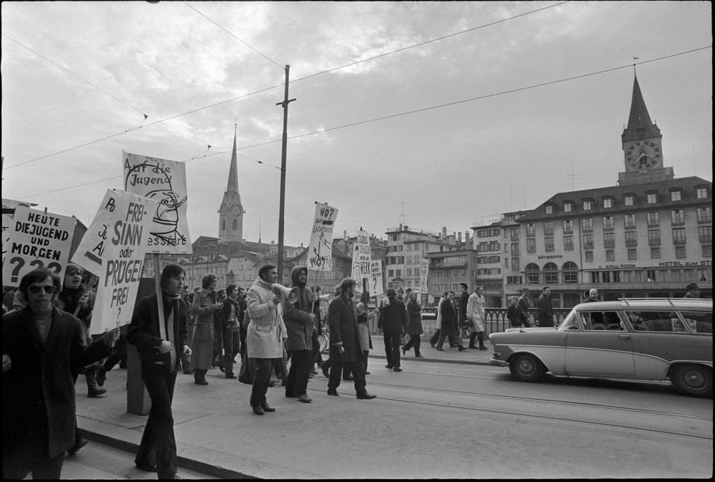 #230 Demonstration of the “Bunker Youth” Zürich 1971
