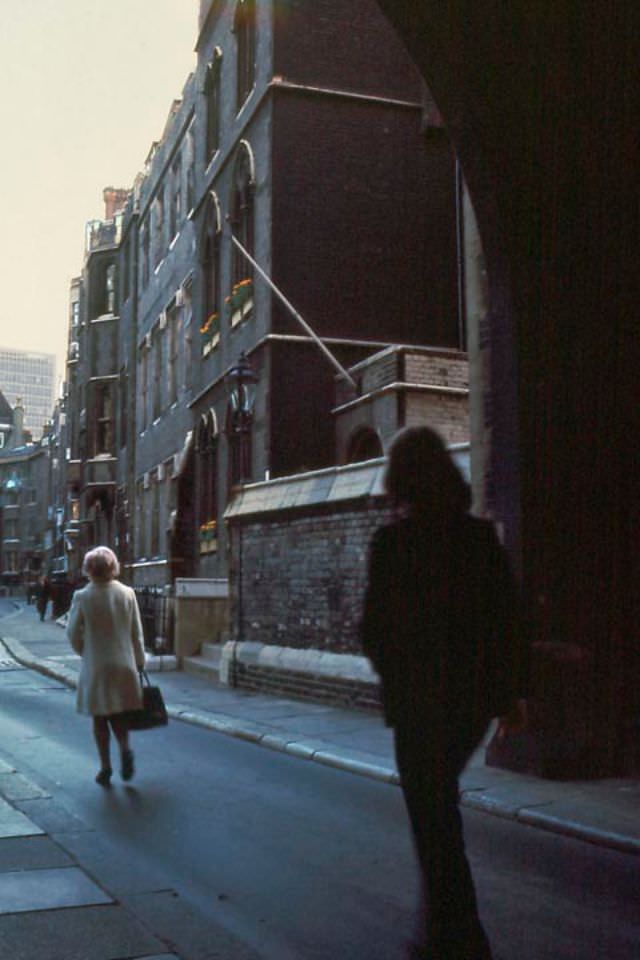 #118 Entrance to Dean’s Yard from Broad Sanctuary, 1970s