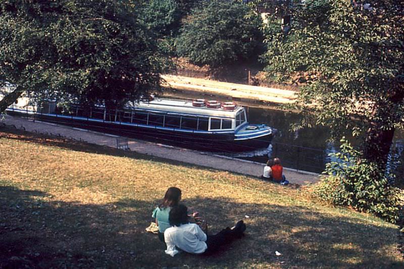 #127 Picnic above the Regent’s Canal, 1970s