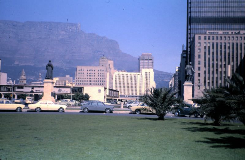 #18 Cape Town and Table Mountain, South Africa