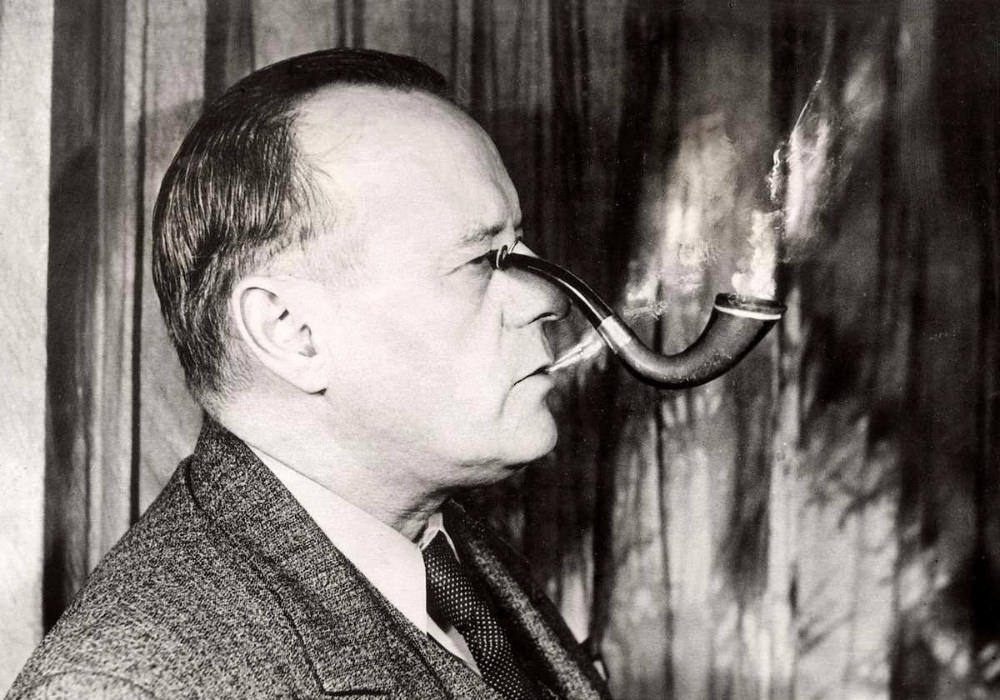 Alfred Langevin, The Man who could Smoke Through His Eyes Weird