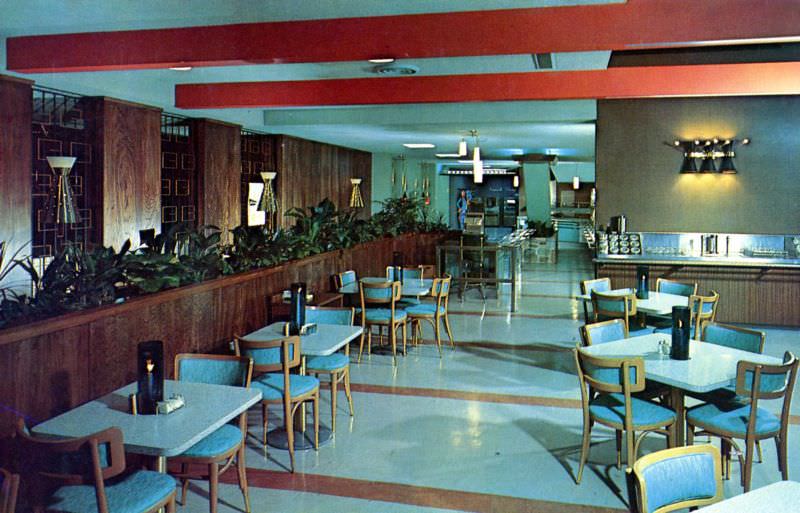 #29 Glass House Cafeteria and Dining Room, Will Rogers Turnpike, Vinita, Oklahoma