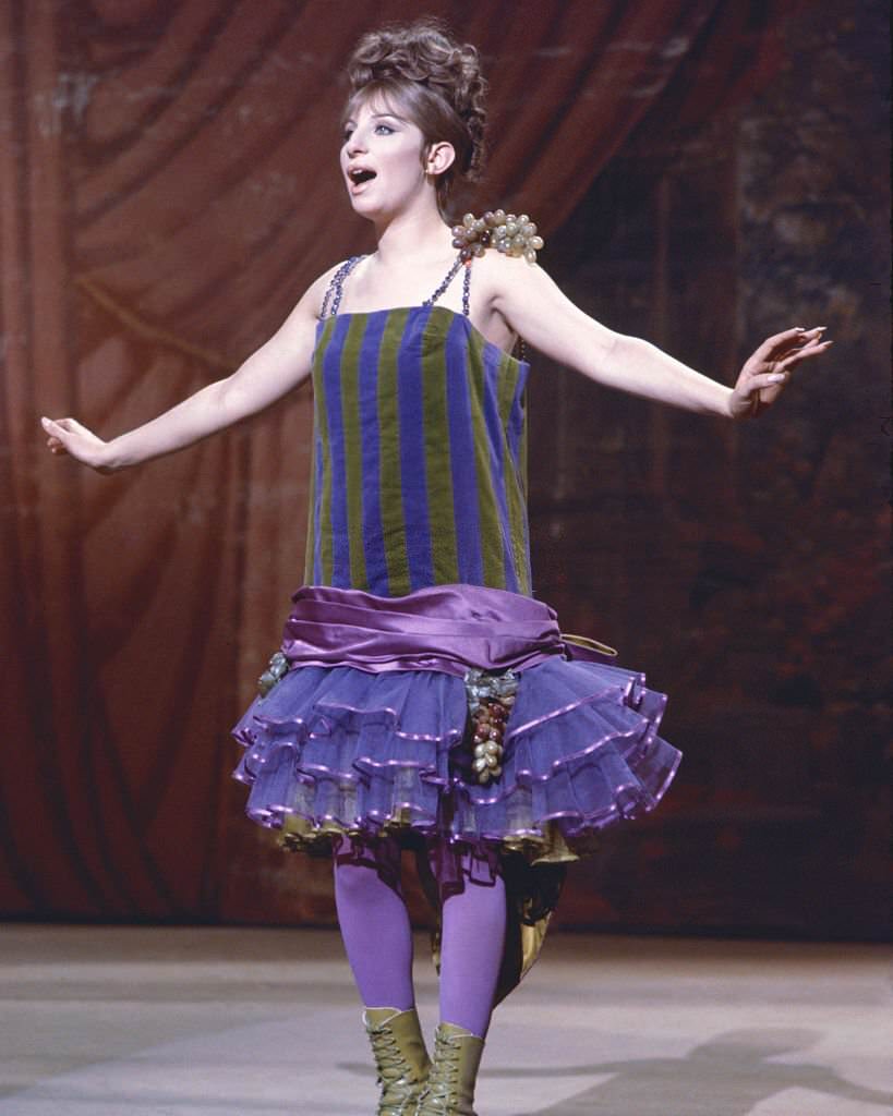 #13 Barbra Streisand as performer Fanny Brice in the musical film ‘Funny Girl’, 1968.