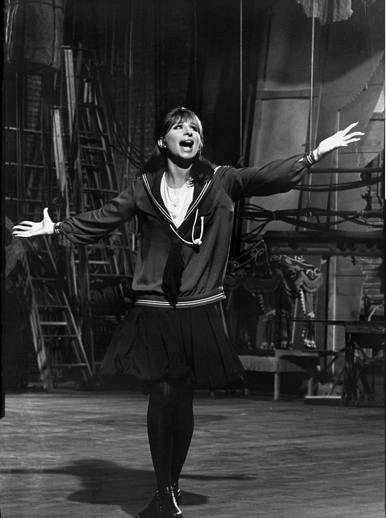 #23 Barbra Streisand performing during the filming of the movie ‘Funny Girl’, 1968