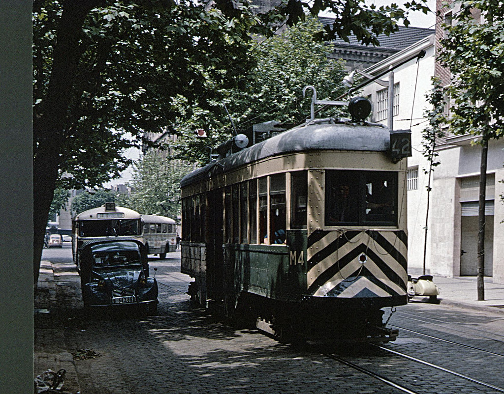 Stunning Color Photos of Barcelona Tramways in the 1960s Vehicles &; Transportation