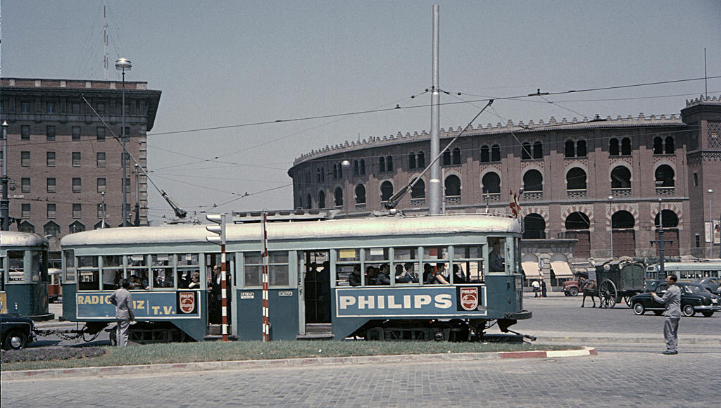 Stunning Color Photos of Barcelona Tramways in the 1960s Vehicles &; Transportation