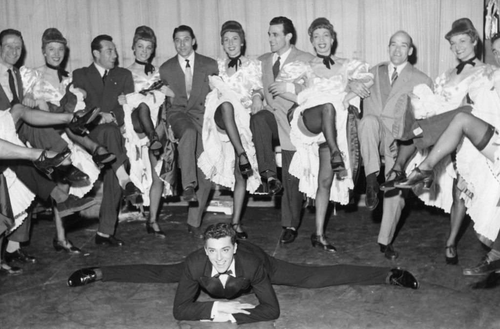 #61 The winners of the Six days dancing the french cancan.