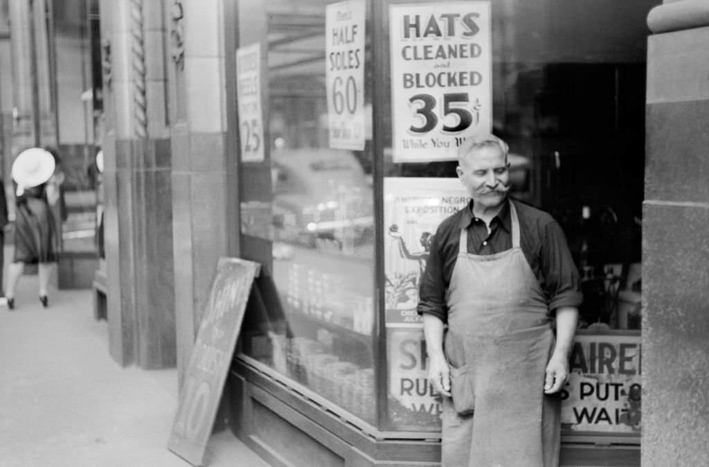 #21 Shoemaker, Chicago, Illinois, July 1941