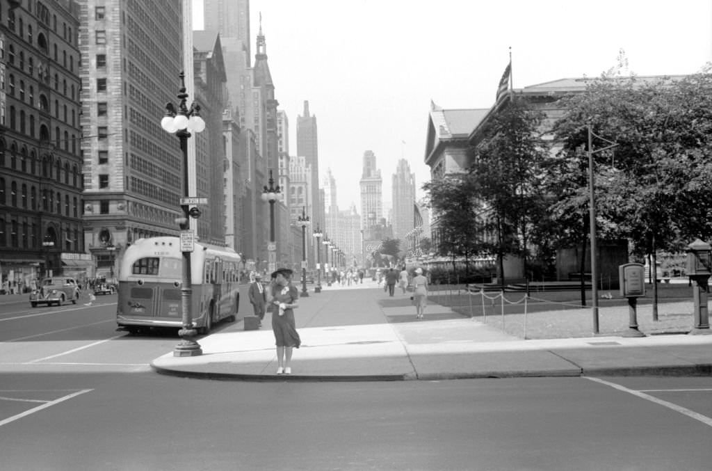 #9 Michigan Avenue, Chicago, Illinois, 1941