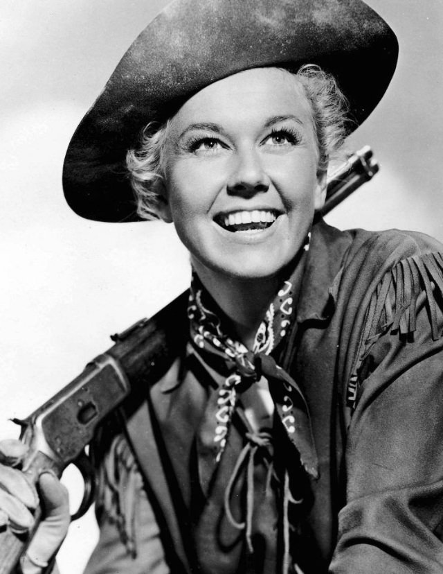 #9  Hilarious Photos of Doris Day as Calamity Jane in the movie ‘Calamity Jane (1953).’ #9 Movies & TV
