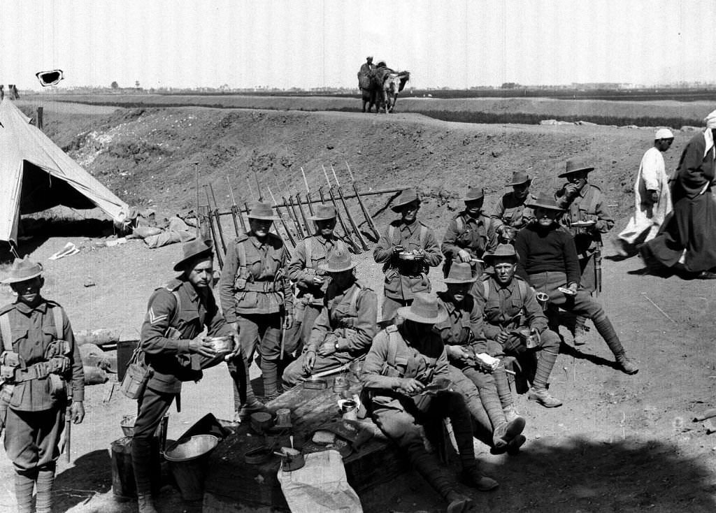 #35 Anzacs in Egypt, 1915