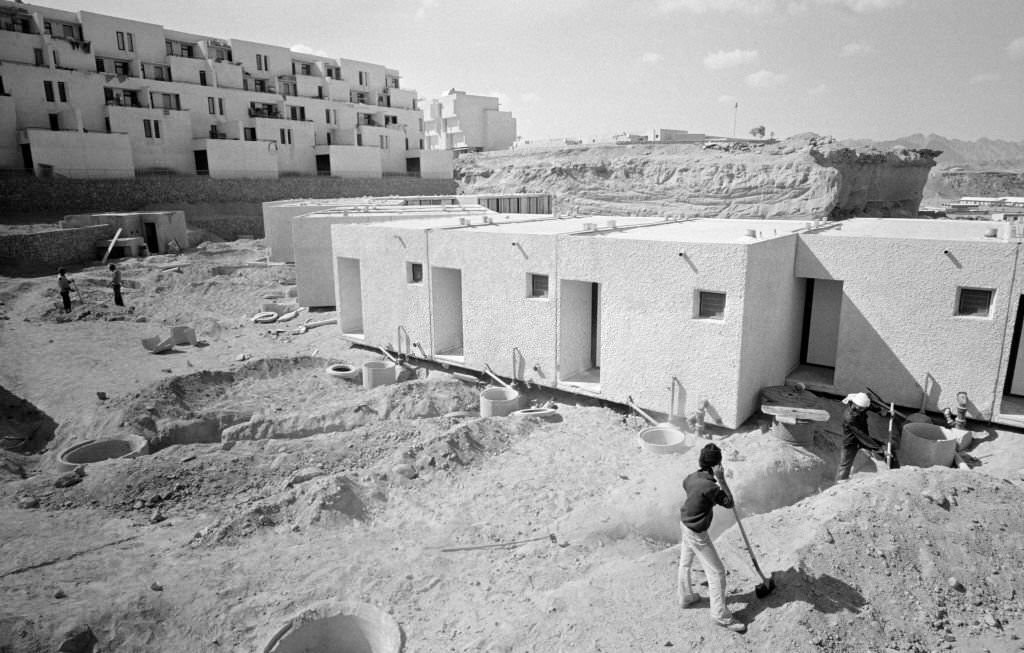 #125 Tourist residence under construction in Sharm el-Sheikh in November 1978