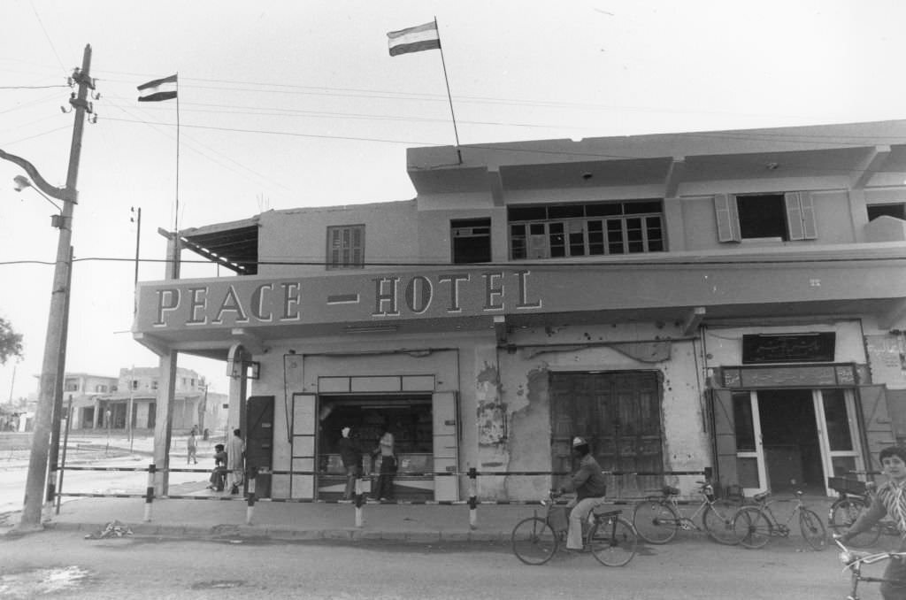 #95 The ‘Peace Hotel’ in El-Arich, April 25, 1979.