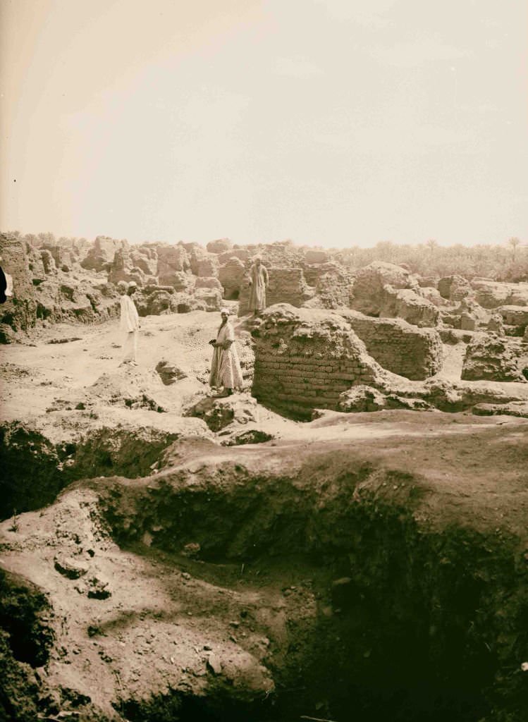 #106 The pyramids of Gizeh. Site of ancient Memphis, 1900.
