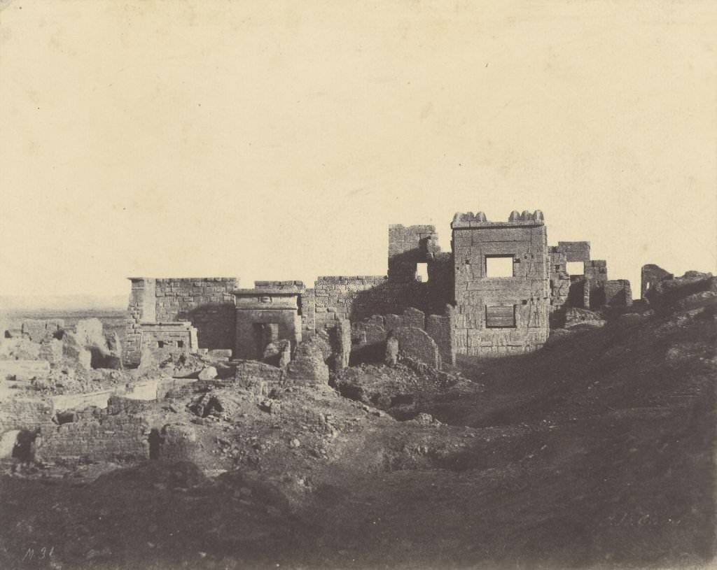 #55 Medinet Habu. View taken from the entrance of the Palace of Ramses Meiamoun