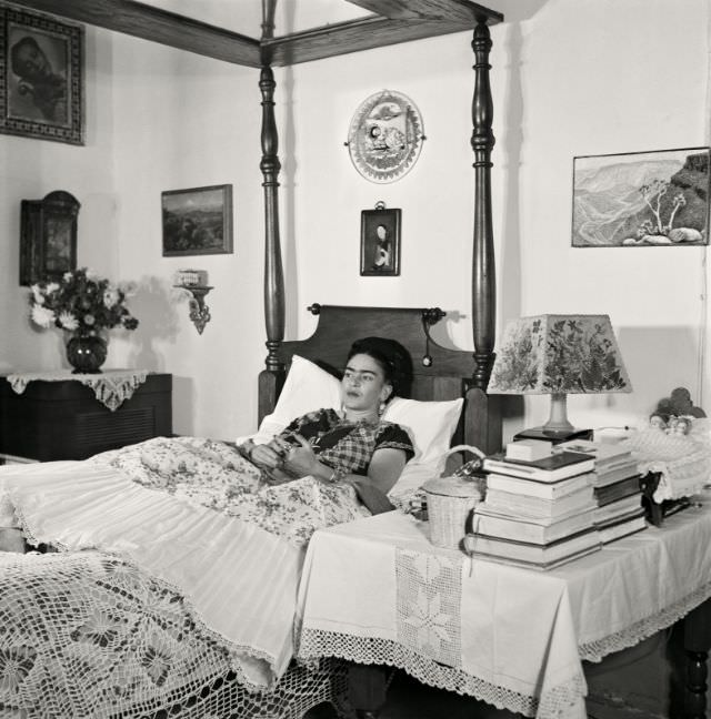 #19 Frida Kahlo in bed, 1951.