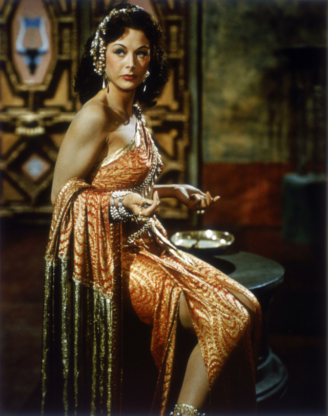 Gorgeous Photos of Hedy Lamarr in Beautiful Costumes during the Filming of &;Samson and Delilah (1949)&;