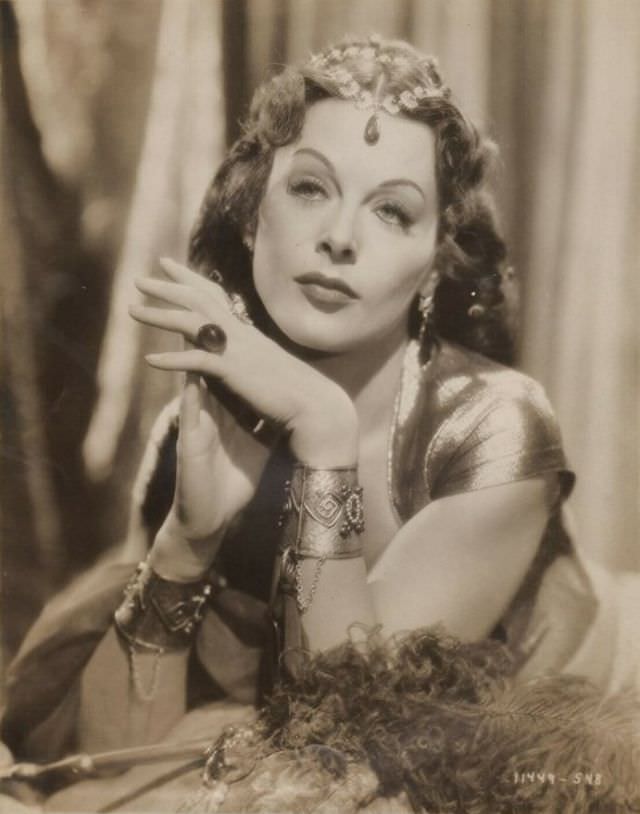 Gorgeous Photos of Hedy Lamarr in Beautiful Costumes during the Filming of &;Samson and Delilah (1949)&;