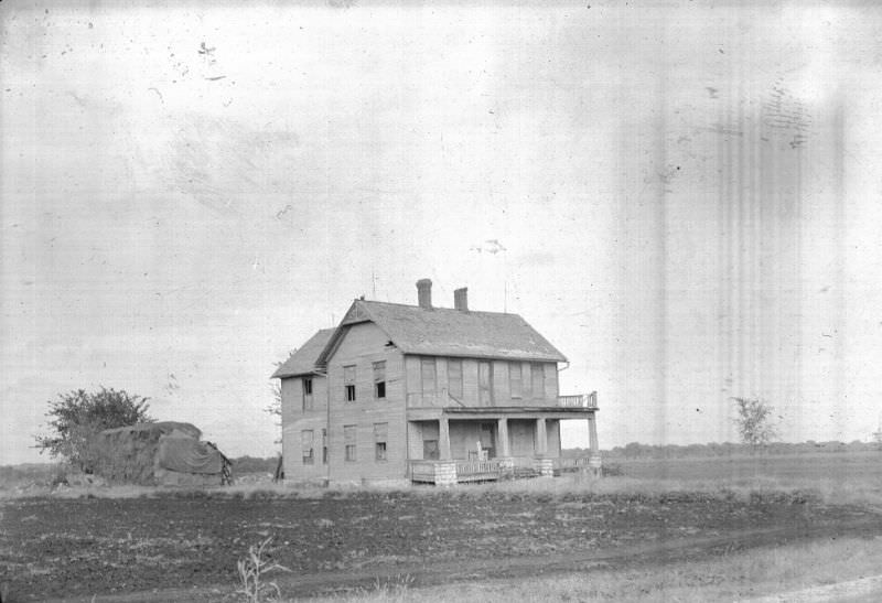 #10 Empty Farmhouse on Clinton Road past Lone Star turn, Douglas County, Kansas, October 1947