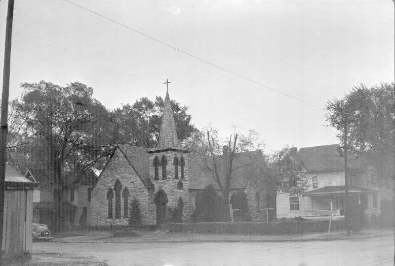 #11 English Lutheran Church, 11th St. and New Hampshire St., Lawrence, Kansas, November 1947
