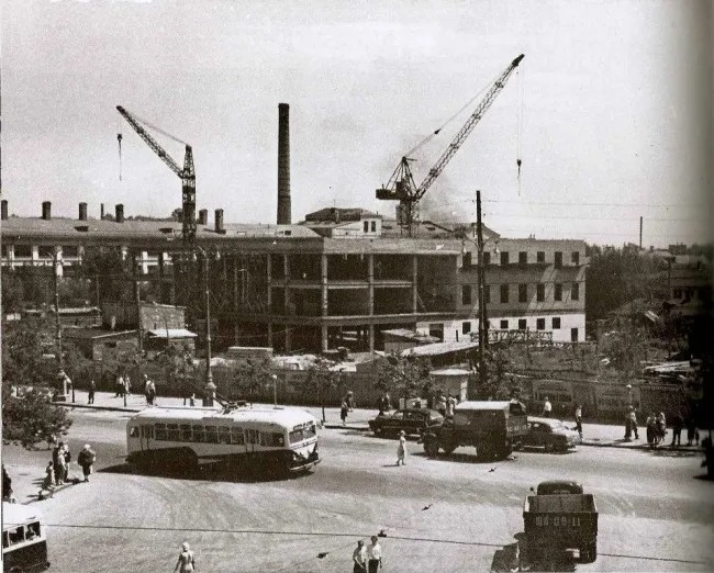 #20 Construction of the central bus station, 1960