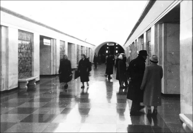 #24 Subway station Khreshchatyk, November 6, in the first hours it opened, 1960