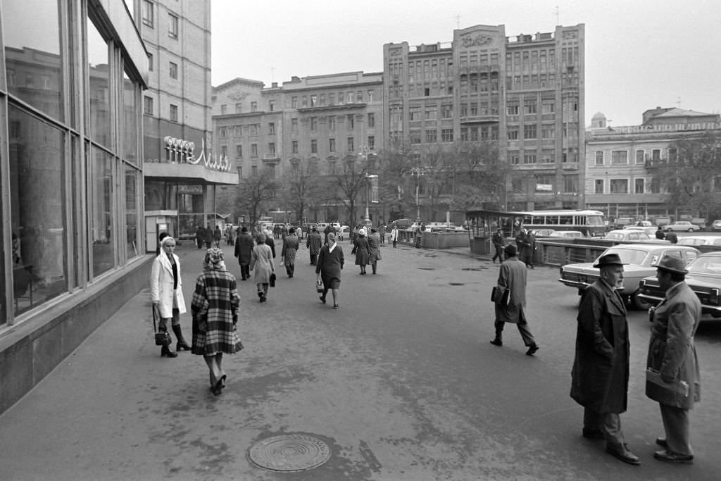 #29 People walk on Khreshchatyk Street on October 18, 1975 in Kyiv