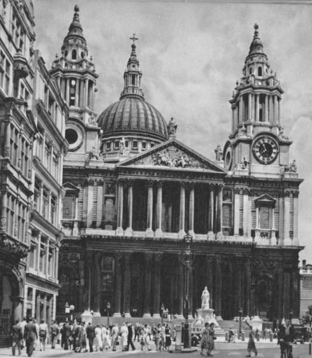 #20 St Paul’s Cathedral