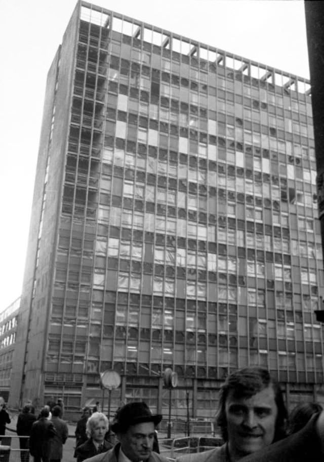 #27 Scene the day after the IRA car bomb in Old Bailey, London, March 1973