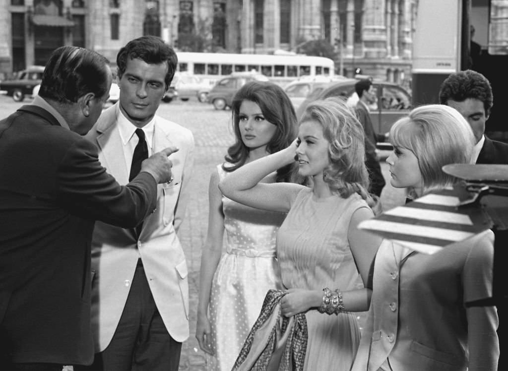 #72 (L to R) American actresses Carol Lynley (1942-2019), Pamela Tiffin and Swedish actress Ann Margret during the filming of the movie “Tres chicas en Madrid”, Spain, 1965.