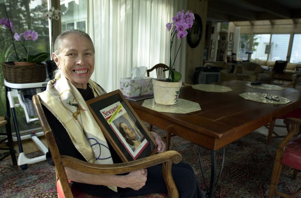 #106 Maria Tallchief in her home in Highland Park, Illinois, 2003