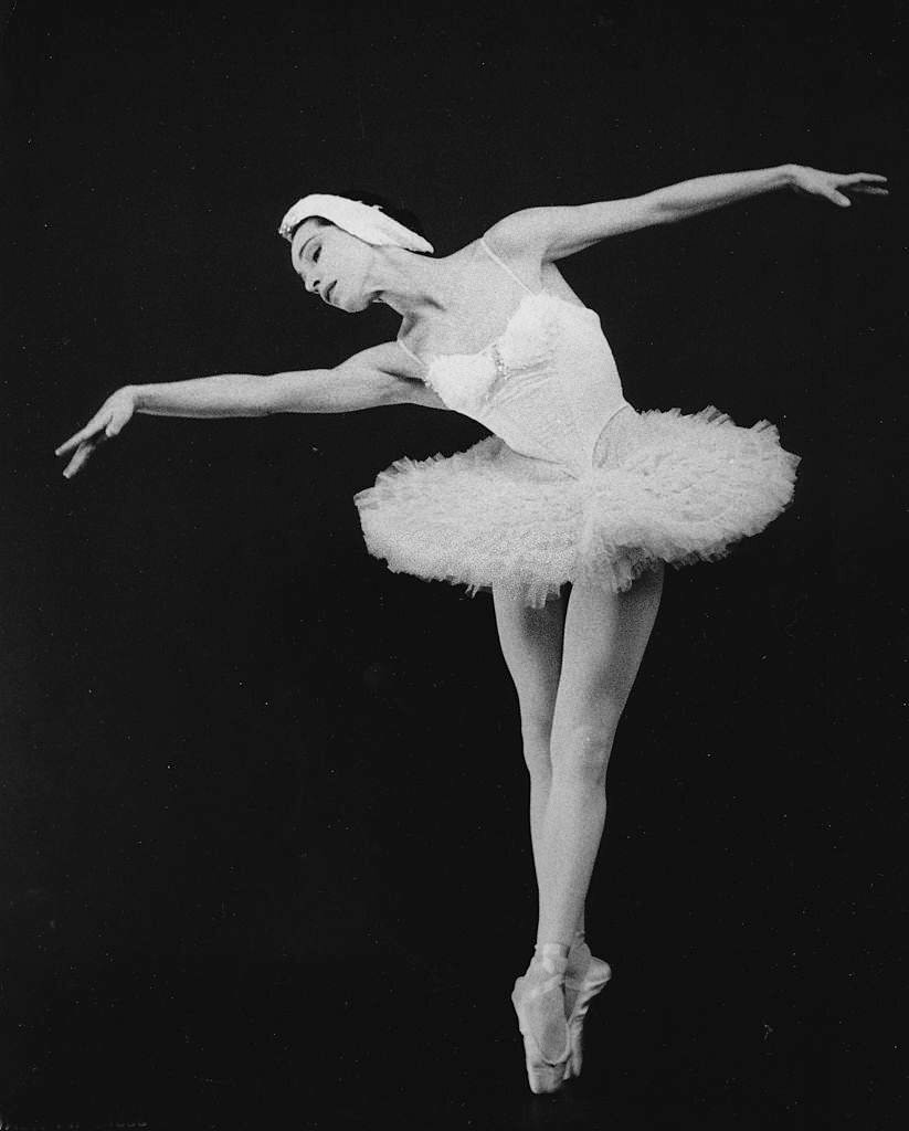 #64 Maria Tallchief performing ‘Swan Lake’ in December 1960.