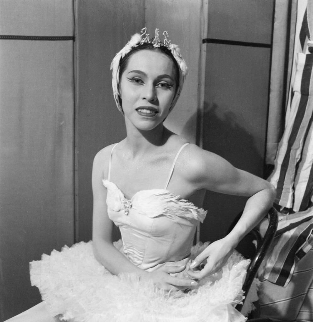#82 Maria Tallchief in the UK to perform The Cage at Covent Garden, London, 1952